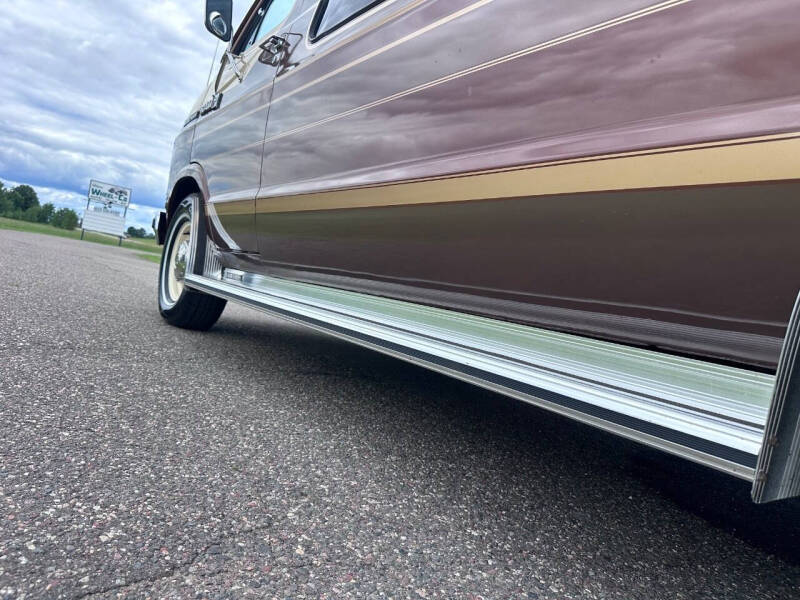 1984 Dodge Ram Van
