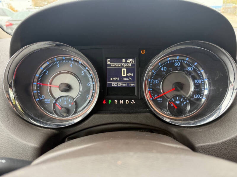 2015 Chrysler Town and Country Touring-L