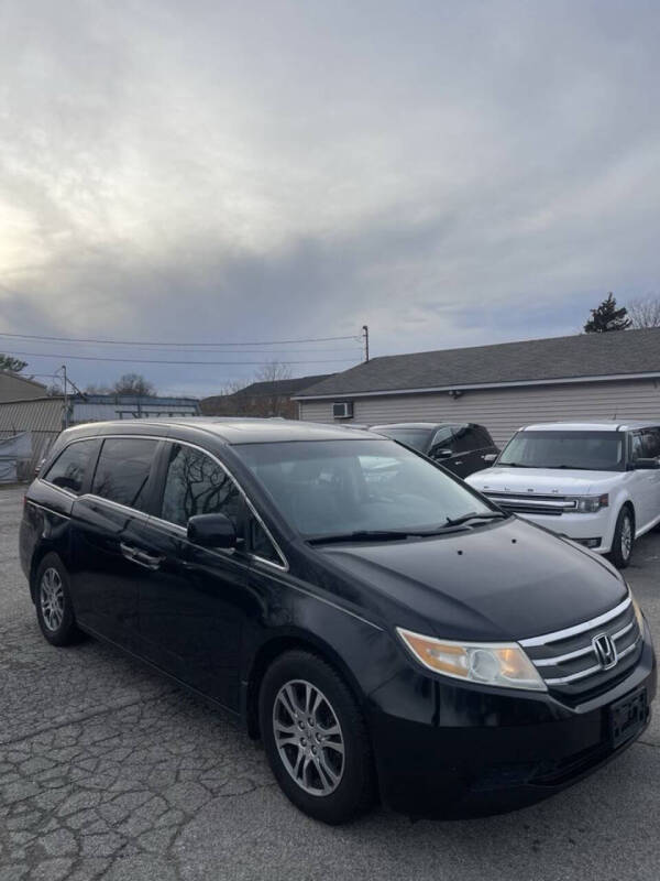 Used 2011 Honda Odyssey EX-L with VIN 5FNRL5H69BB072355 for sale in Cincinnati, OH