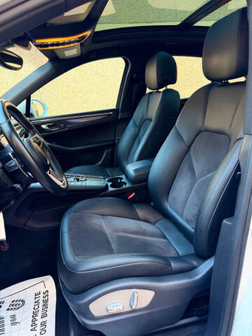 2016 Porsche Macan S