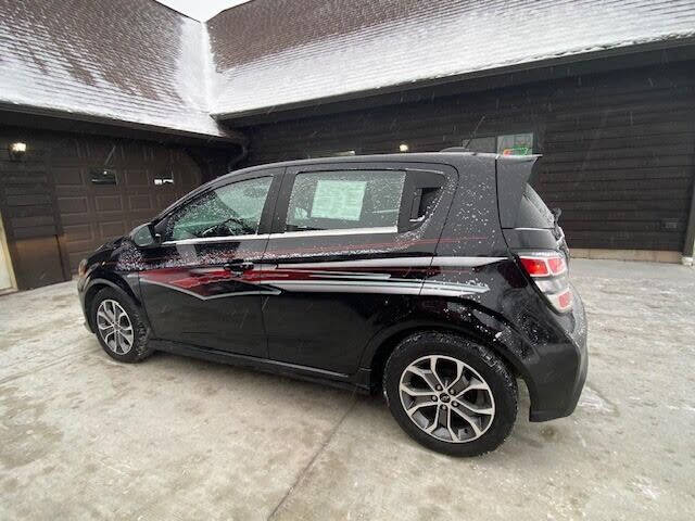Black 2018 Chevrolet Sonic LT Auto LT Auto 4dr Hatchback 2