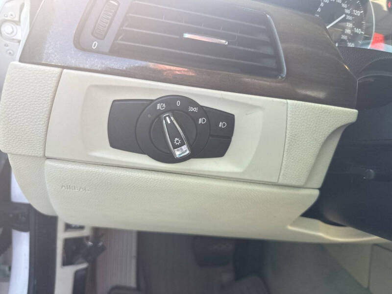 2009 BMW 3 Series 328i