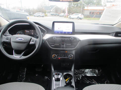 2020 Ford Escape SE