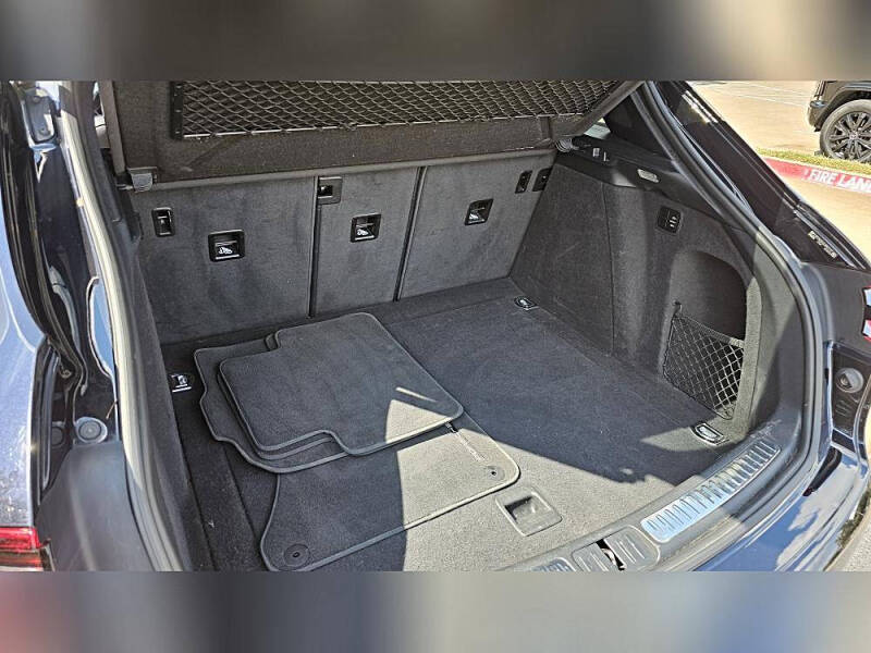 2016 Porsche Macan Turbo