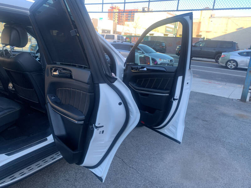 2015 Mercedes-Benz GL-Class GL 63 AMG