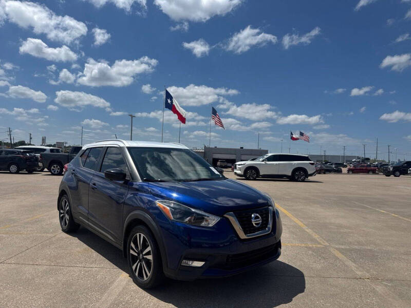 2019 Nissan Kicks SR
