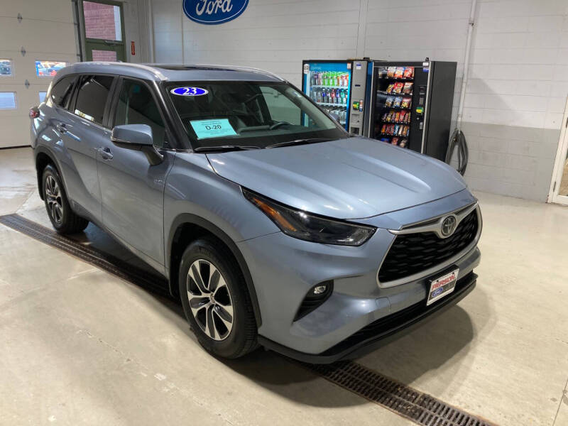 2023 Toyota Highlander XLE