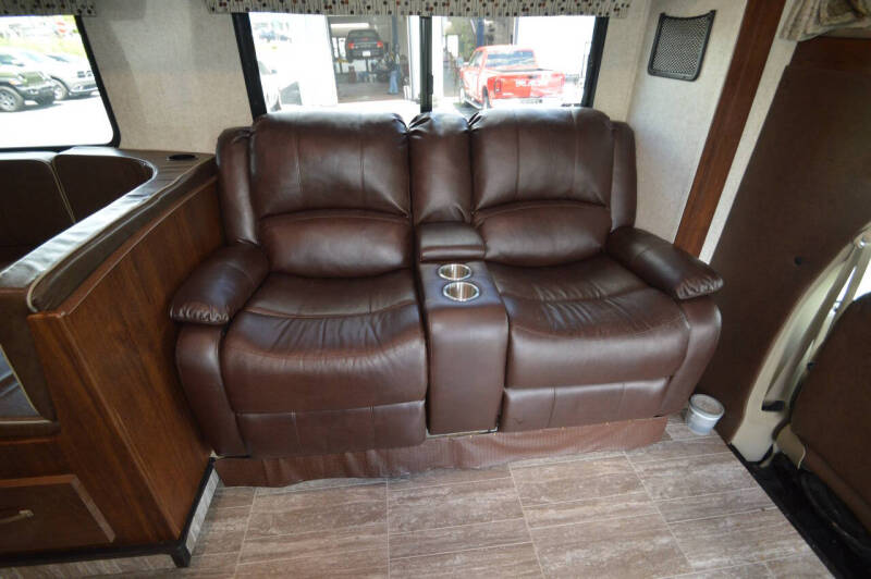 2020 SUNSEEKER BY FORESTER RIVER M 3010DS FORD E450