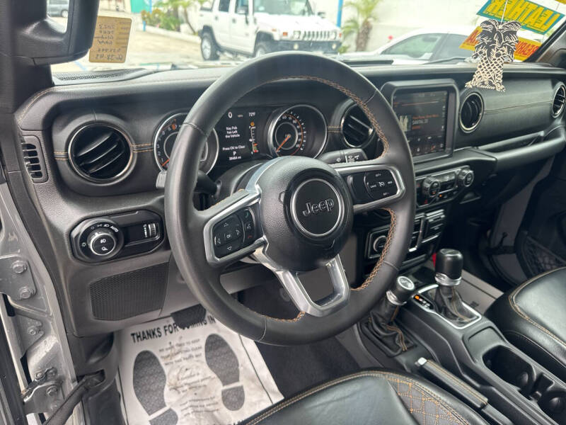 2023 Jeep Gladiator Overland