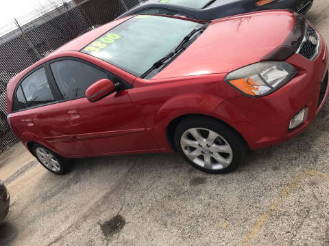 2010 Kia Rio for sale at Square Business Automotive in Milwaukee WI