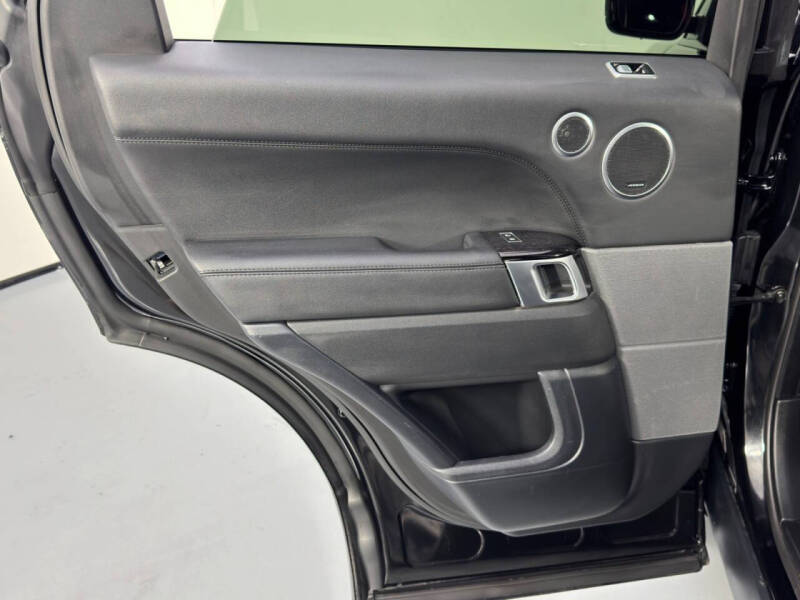 2022 Land Rover Range Rover Sport SE