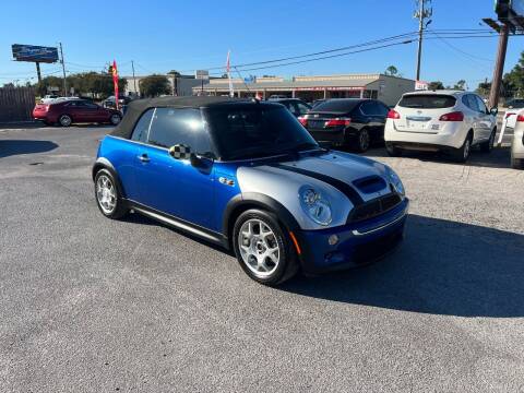 2005 MINI Cooper for sale at Lucky Motors in Panama City FL