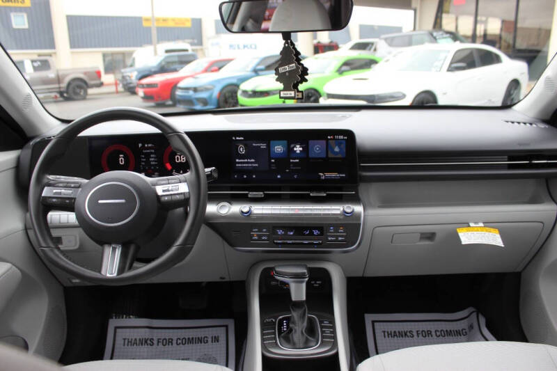 2025 Hyundai Kona SEL