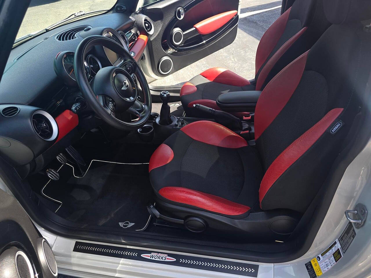 2012 MINI Cooper Hardtop 5