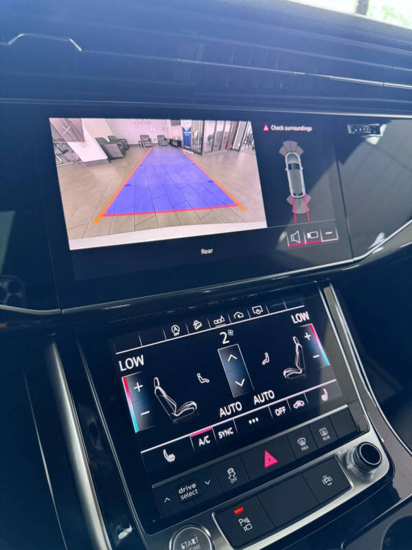 2019 Audi Q8 quattro Premium 55 TFSI