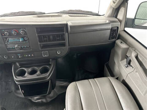 2023 GMC Savana 2500