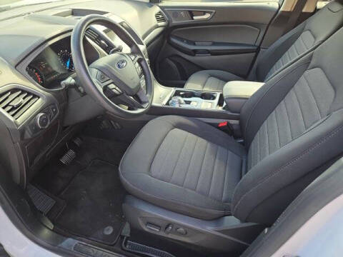 2020 Ford Edge SE