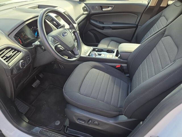 2020 Ford Edge SE