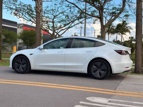 2019 Tesla Model 3 Standard Range