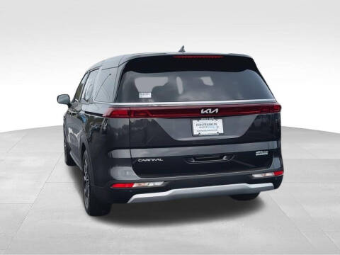 2024 Kia Carnival EX