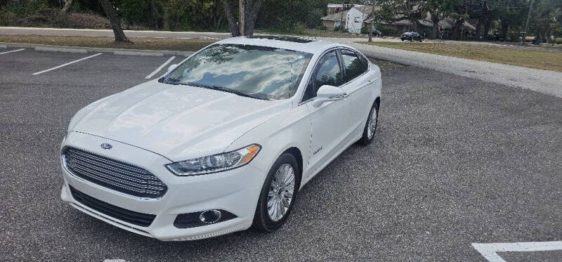2014 Ford Fusion Hybrid SE