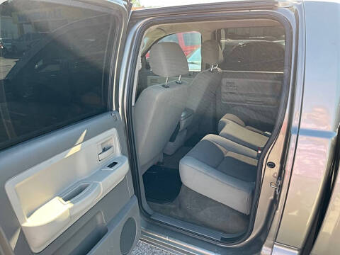 2006 Dodge Dakota SLT