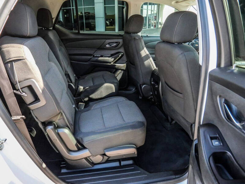 2020 Chevrolet Traverse LT Cloth