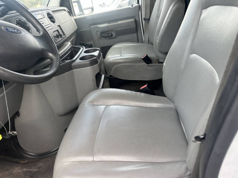 2012 Ford E-Series E-250