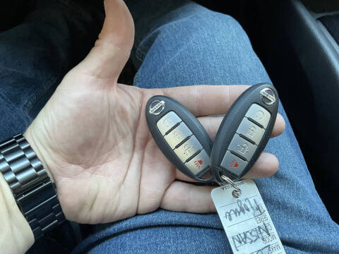 2017 Nissan Rogue SV