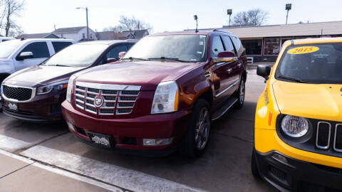 2010 Cadillac Escalade for sale at Corridor Motors in Cedar Rapids IA