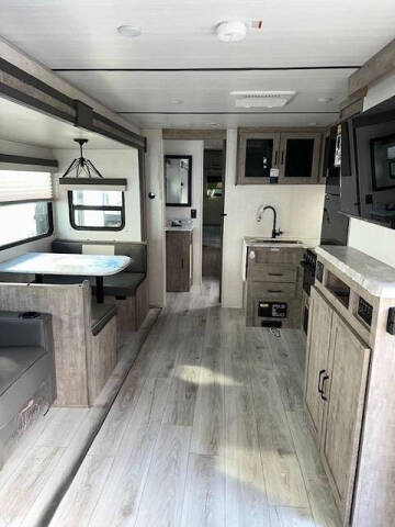 2023 Forest River Surveyor 296QBLE