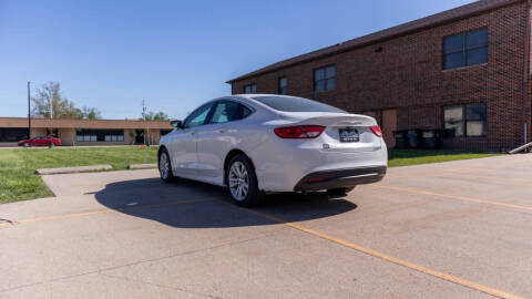 2016 Chrysler 200 LX