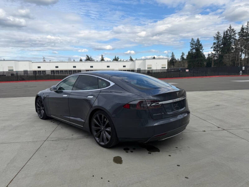 2016 Tesla Model S 85D