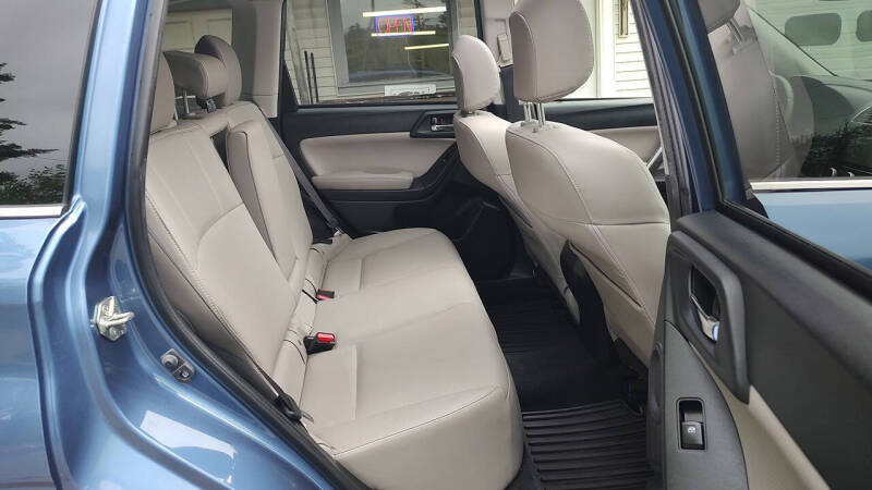 2016 Subaru Forester 2.5i Touring
