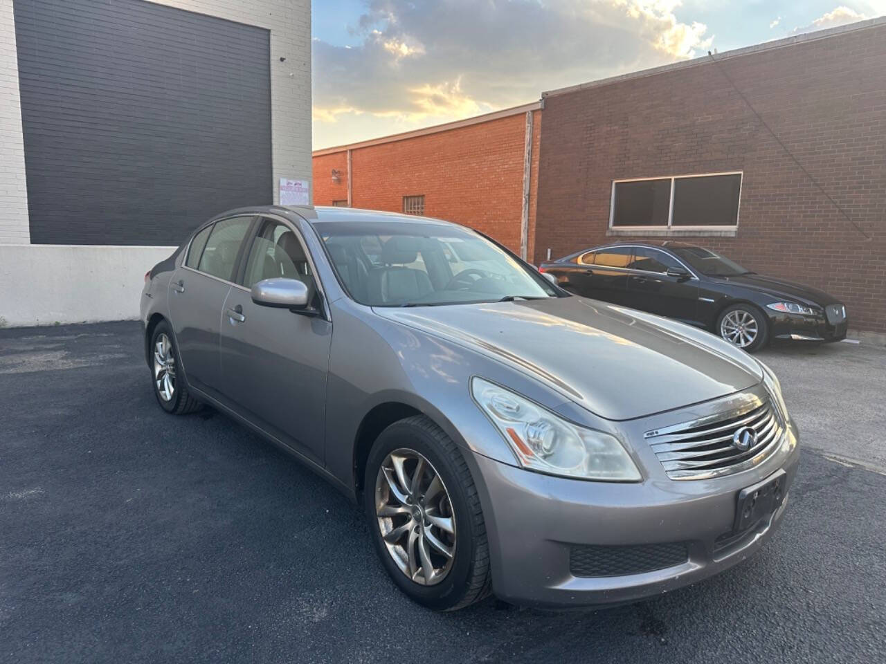 2008 INFINITI G35 for sale at Sarenco Auto Inc in Dallas, TX