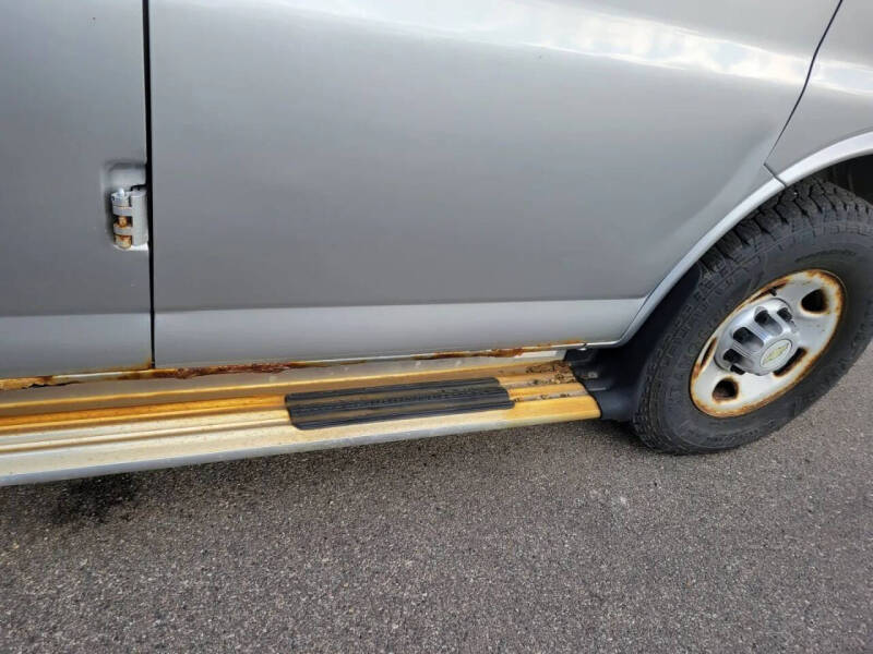 2011 Chevrolet Express LS 3500