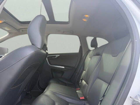 2016 Volvo XC60 T6