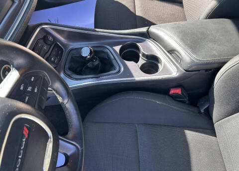 2016 Dodge Challenger R/T Shaker