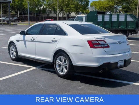 2015 Ford Taurus SEL