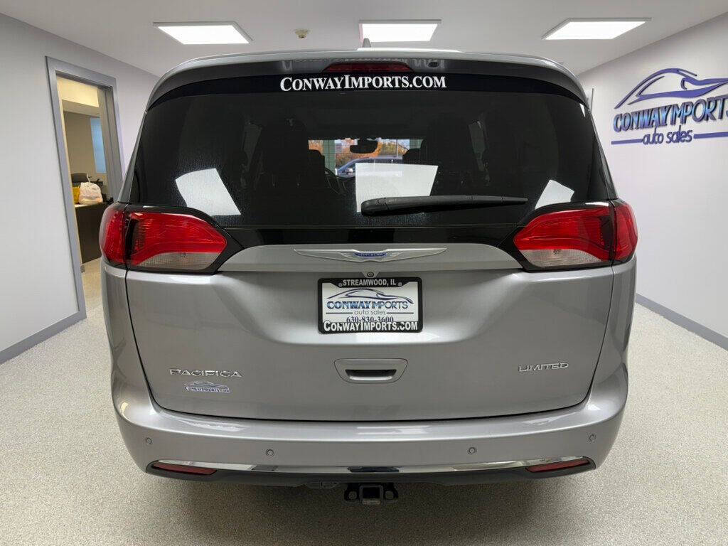 2018 Chrysler Pacifica for sale at Conway Imports in   Streamwood, IL