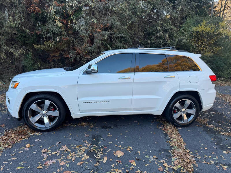 2014 Jeep Grand Cherokee Overland photo 2