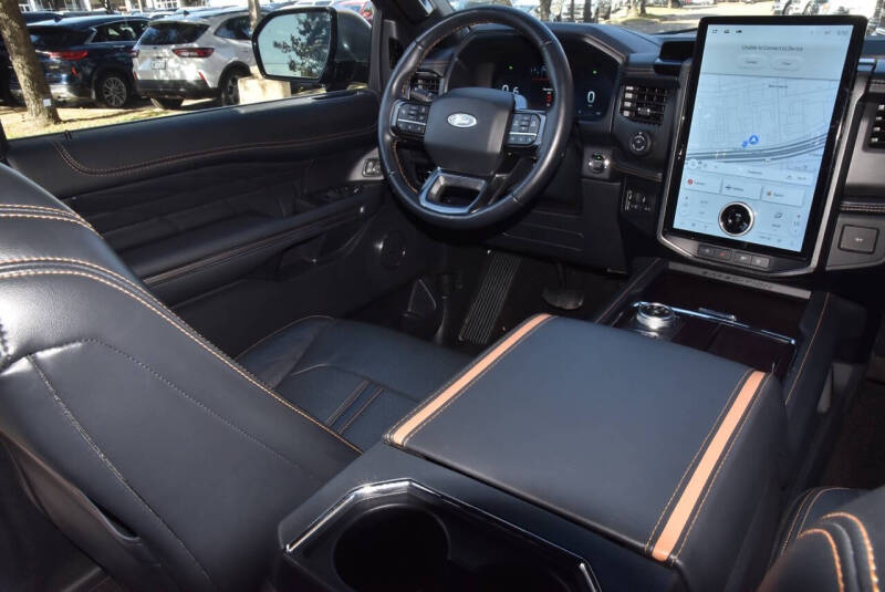 2023 Ford Expedition MAX Platinum