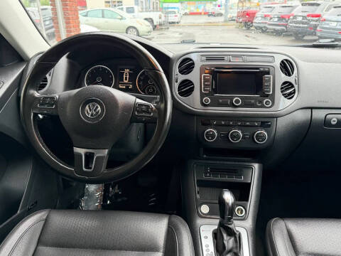 2014 Volkswagen Tiguan SEL 4Motion
