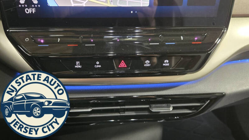 2023 Volkswagen ID.4 Pro