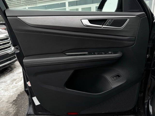 2025 Volkswagen Atlas Cross Sport SE 4Motion