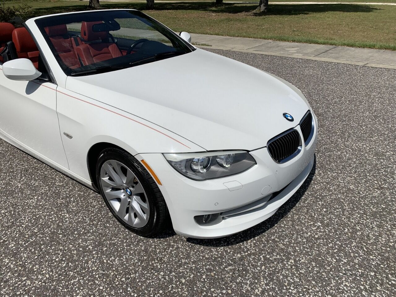 2013 BMW 3 Series 10
