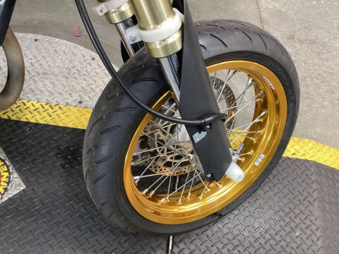 2018 Suzuki DR-Z400SM