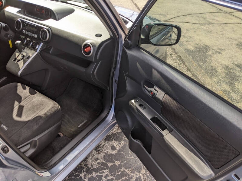 2009 Scion xB