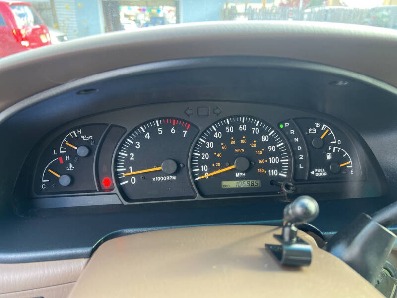 2002 Toyota Tundra Limited V8