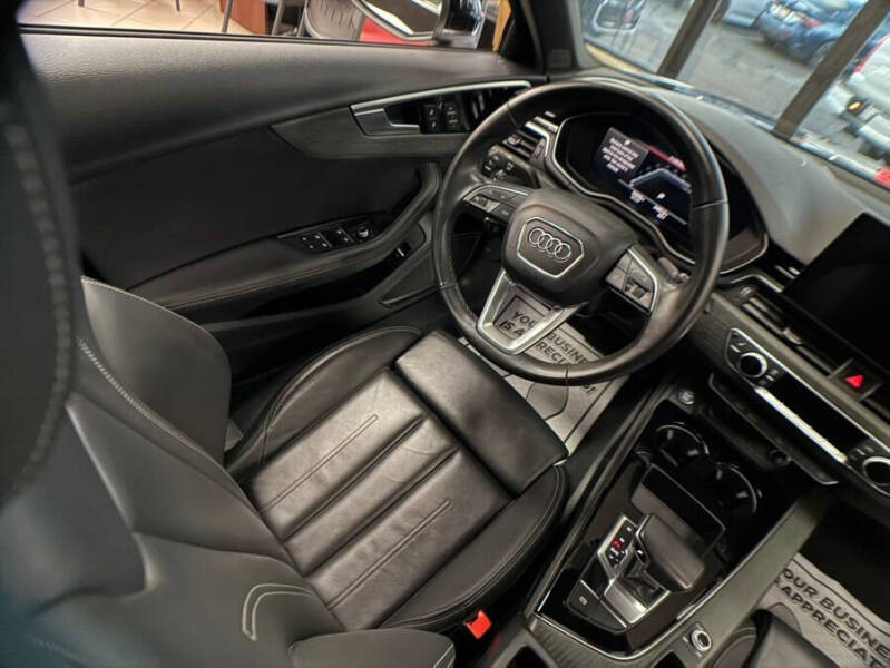 2024 Audi A4 quattro S line Prem Plus 45 TFSI